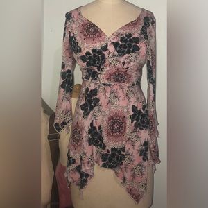 Y2K Vintage Paisley Print Flowy Sleeved Asymmetrical Hem Top